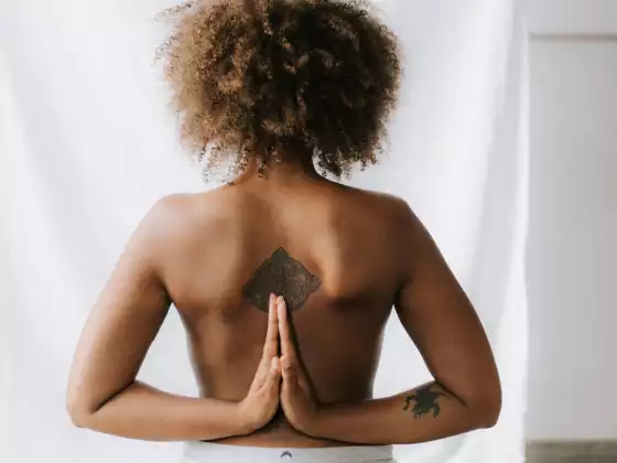 Kundalini Yoga: expande la línea del arco
