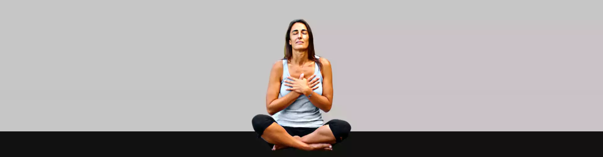 Yoga restaurativo: relajación a través de la respiración - Online Class by Sera Melini