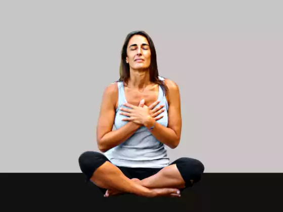 Yoga restaurativo: relajación a través de la respiración