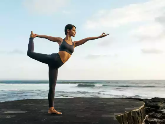 Yoga anda dalam 30 minit