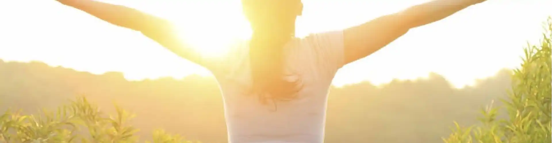 Mga Healthy Hormones- Paghahanap ng Balanse sa Perimenopause at Higit pa - Online Class by Jess Anderson
