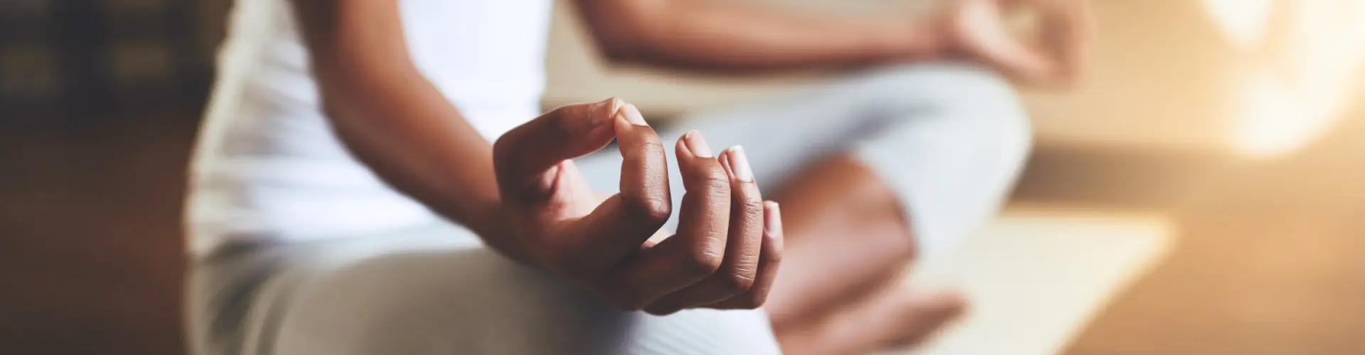 klase ng yoga: malusog na balakang - Online Class by Jess Anderson