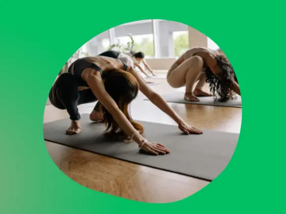 Vinyasa Diperkasa: Aliran Yoga Pertengahan